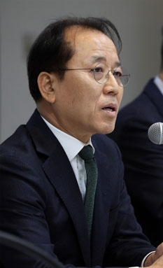 윤성용 국립중앙박물관장. 연합뉴스