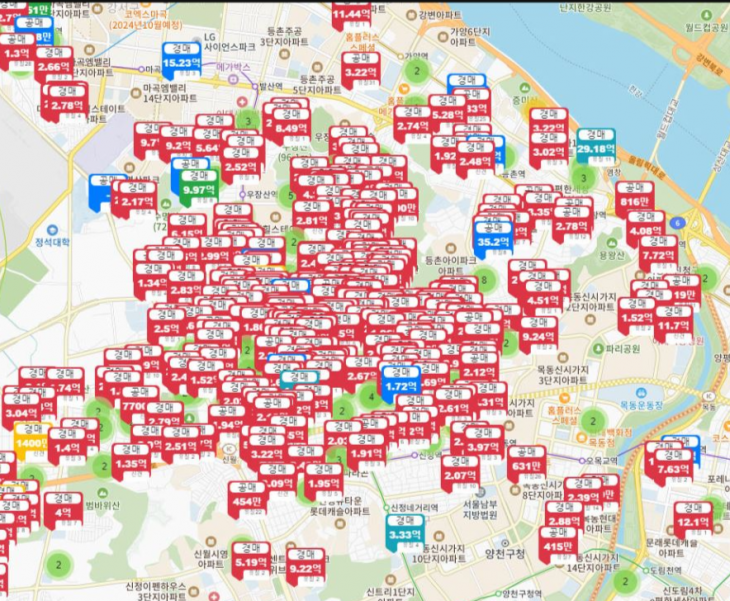 ‘빌라왕’, ‘빌라의 신’의 주 활동 무대였던 서울 강서구 화곡동에서 올해 1월 진행된 경매는 592건으로 서울 전체 경매 건수의 61.2%에 달한다. 사진은 화곡동에서 진행 중인 경매 현황. 네이버 부동산경매