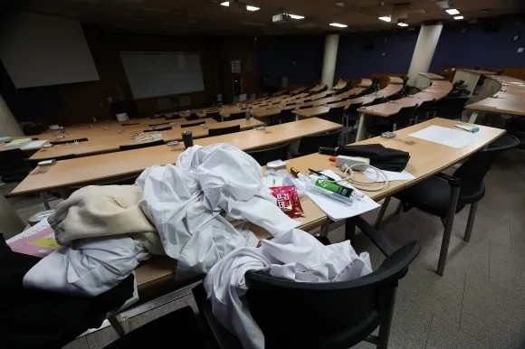 교육부는 6월 말 의대생들을 포함한 의학교육위원회를 출범할 예정이다. 연합뉴스 교육부는 6월 말 의대생들을 포함한 의학교육위원회를 출범할 예정이다. 연합뉴스