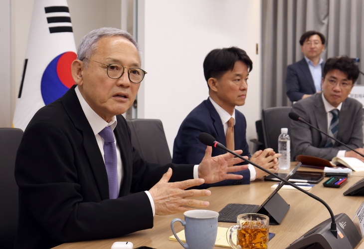 유인촌 문화체육관광부 장관