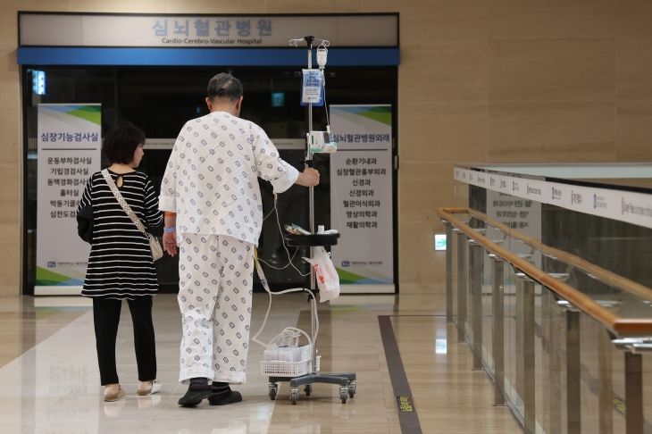 남겨진 환자는