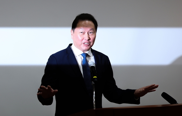 항소심 판결 입장 말하는 최태원 회장