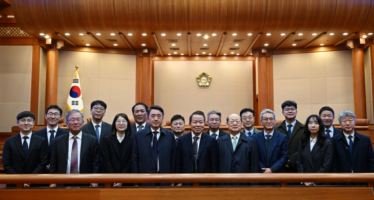 국회측 변호인단 기념촬영