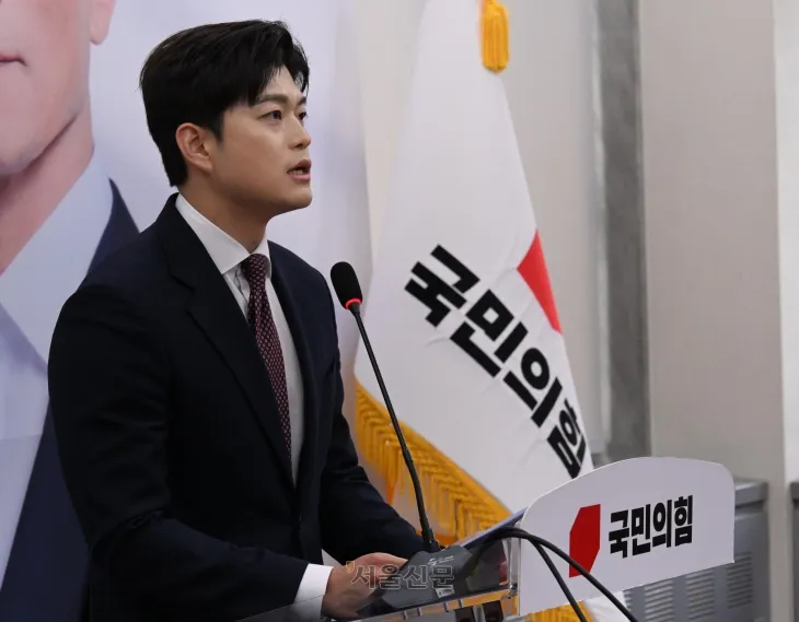 김용태 국민의힘 비상대책위원장이 15일 국회에서 기자 간담회를 하고 있다.2025.5.15.안주영 전문기자 김용태 국민의힘 비상대책위원장이 15일 국회에서 기자 간담회를 하고 있다.2025.5.15.안주영 전문기자