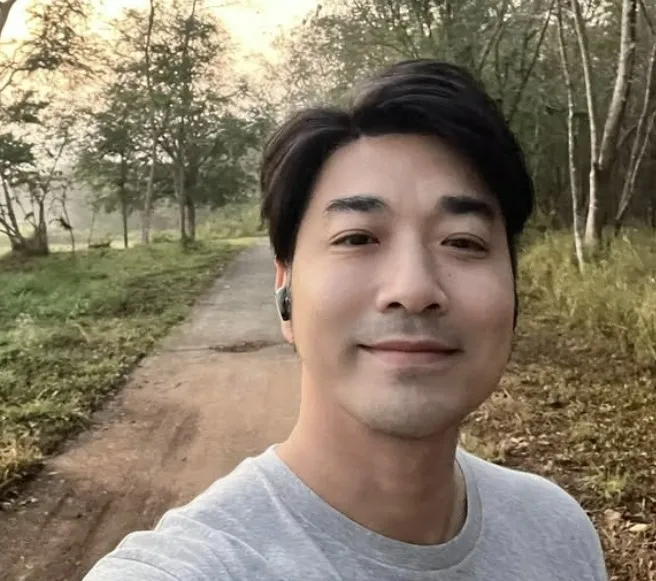 태국 배우 겸 가수 루앙삭 로이추삭. 인스타그램 캡처 태국 배우 겸 가수 루앙삭 로이추삭. 인스타그램 캡처