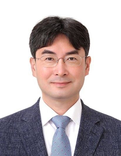 대통령실은 19일 이재명 대통령 양방 주치의로 박상민(사진) 서울대병원 가정의학과 교수를 위촉했다고 밝혔다. 2025.6.19 대통령실 제공