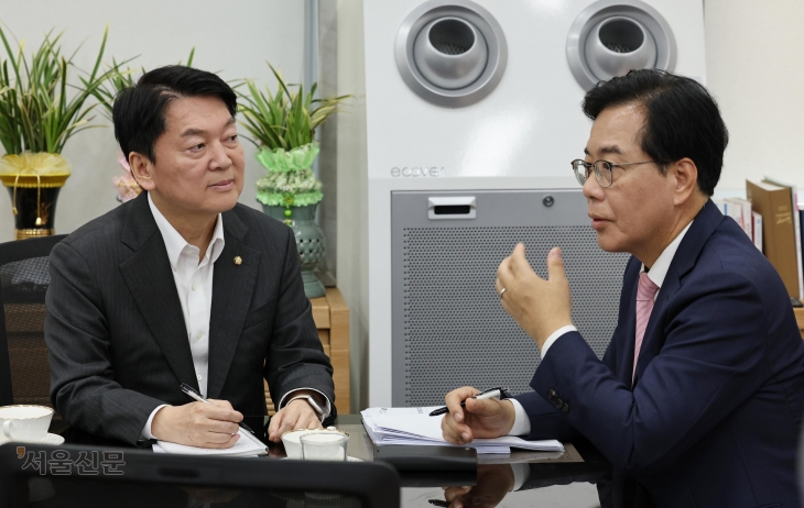 국힘 혁신위원장과 원내대표 회동