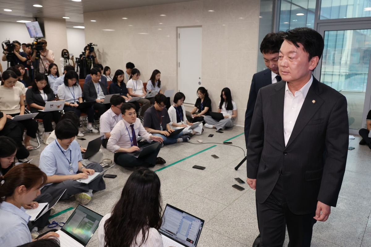 혁신위원장 사퇴한 안철수 의원