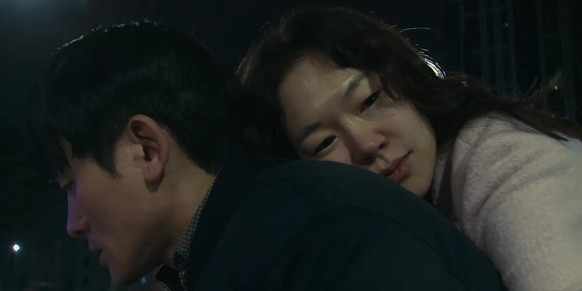 영화 ‘봄밤’ 스틸컷. 시네마달 제공 영화 ‘봄밤’ 스틸컷. 시네마달 제공