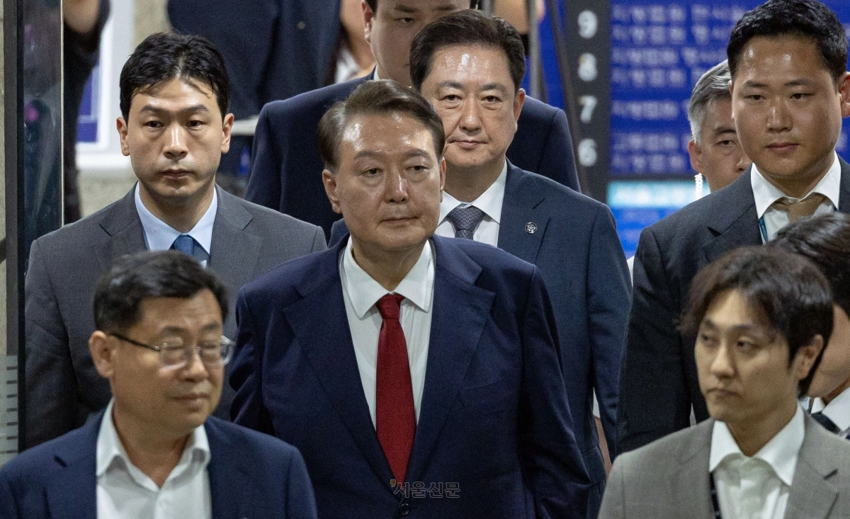 윤석열 퇴장 윤석열 퇴장