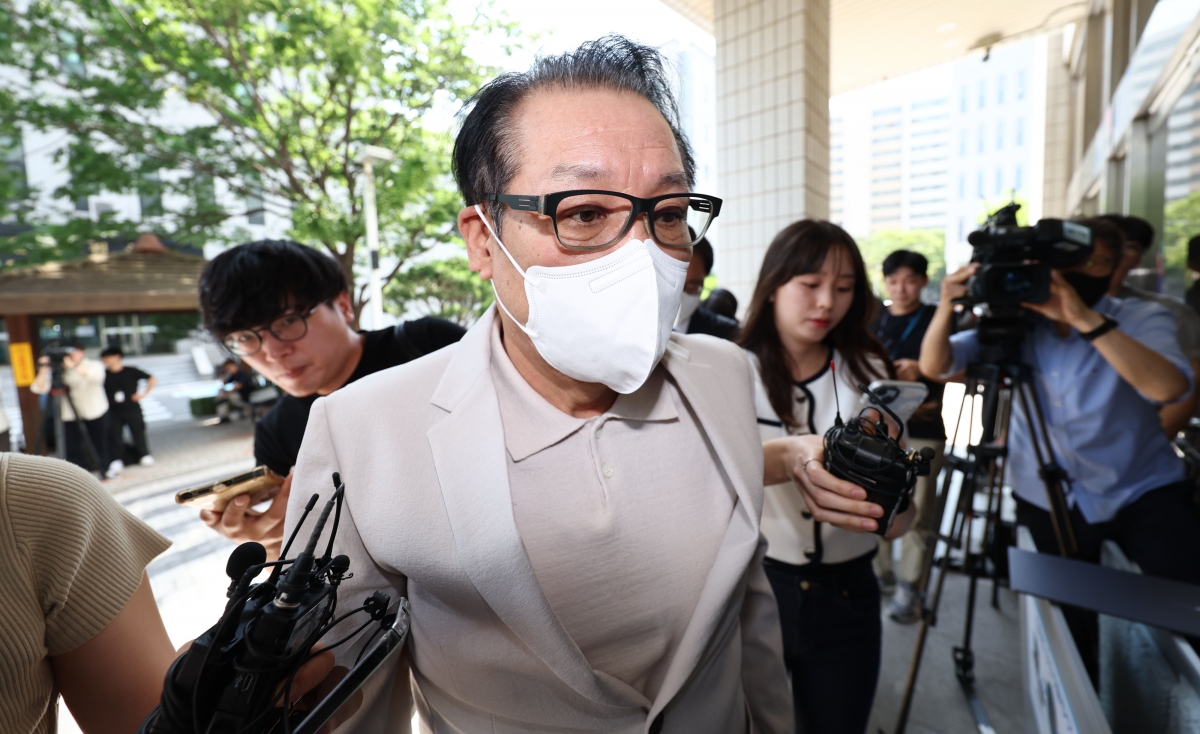 공천헌금 의혹 공판 출석하는 ‘건진법사’ 전성배 씨