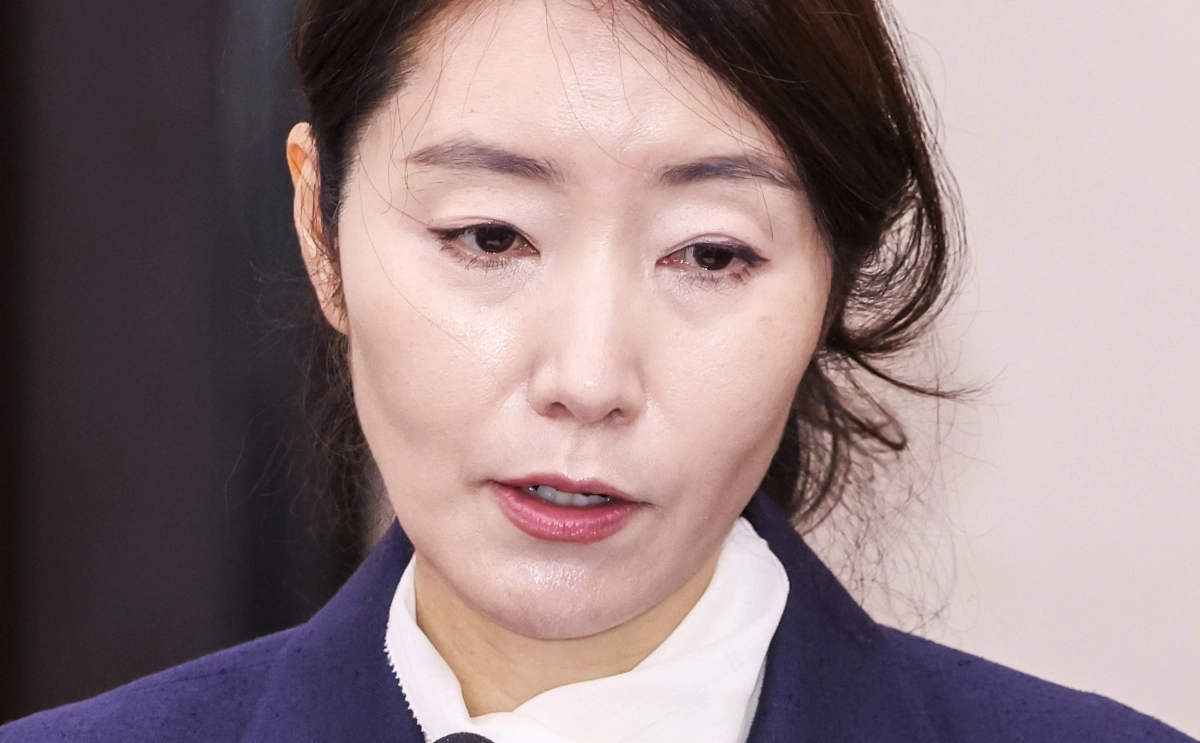 강선우 여성가족부 장관 후보자가 14일 서울 여의도 국회에서 열린 여성가족위원회의 인사청문회에서 모두발언을 하고 있다. 2025.7.14 뉴시스 강선우 여성가족부 장관 후보자가 14일 서울 여의도 국회에서 열린 여성가족위원회의 인사청문회에서 모두발언을 하고 있다. 2025.7.14 뉴시스