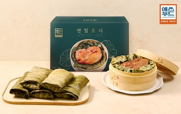 기력 보충을 위한 고단백 보양식, ’연잎 오리 세트’, 롯데홈쇼핑 최유라쇼 방송 (제공=에쓰푸드)
